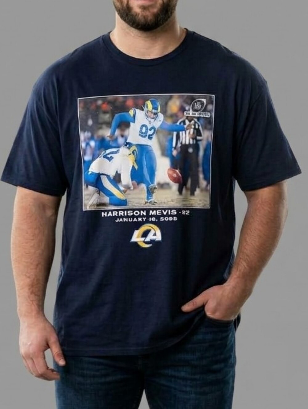 451. NWOT - FANATICS Los Angeles Rams Mevis # 92 Flash Feature T-Shirt